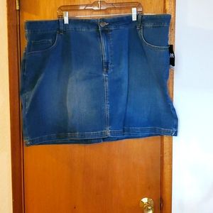Extra 35% off Sale - LEE Jeans Skort 26W - $18